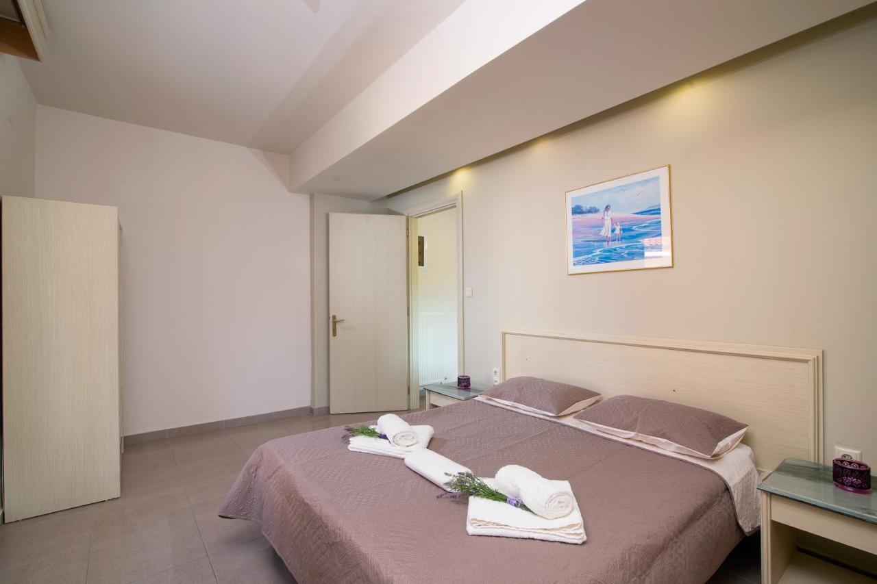 Albatros Studios Limenas  Room photo